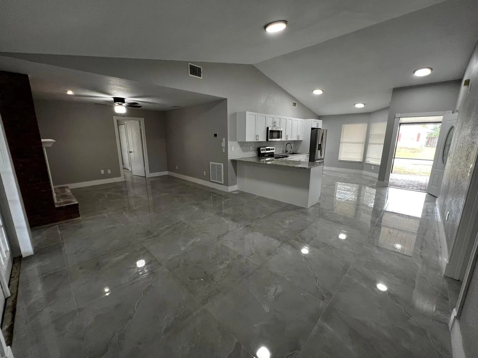 1310 SW Bellevue Avenue, Port St. Lucie, FL 34953 — zdjęcie 4