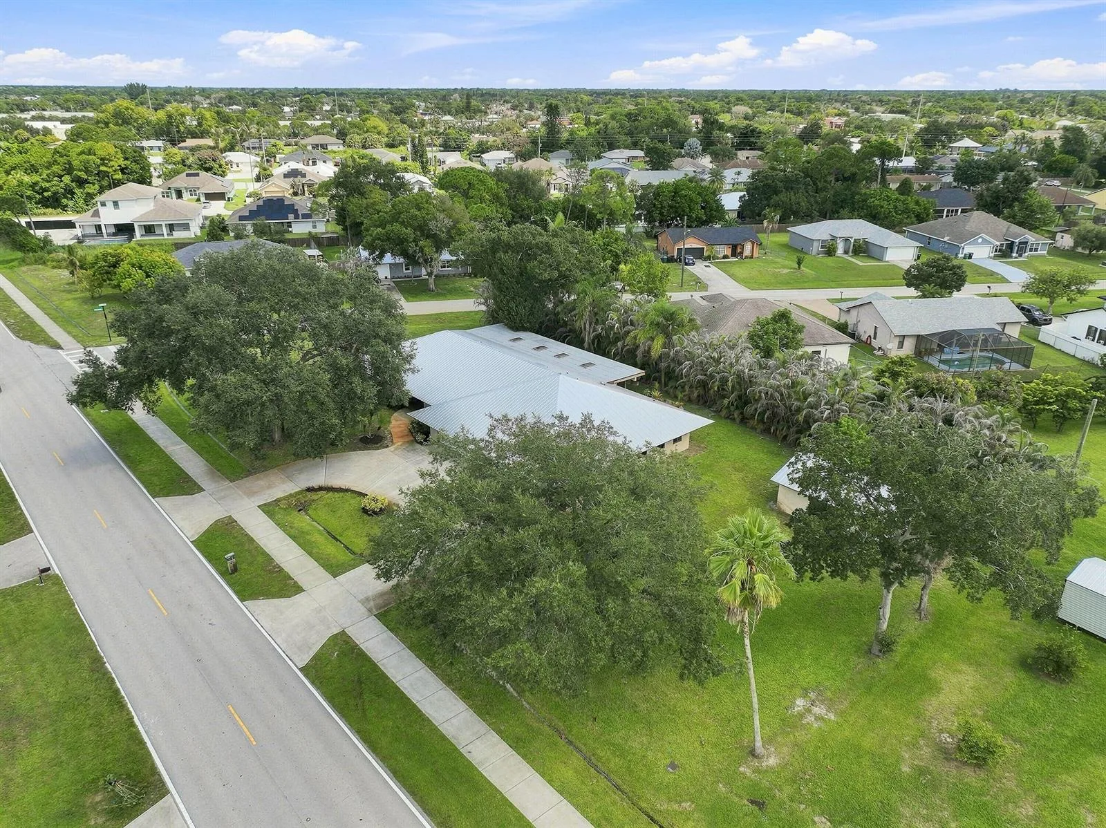 2381 SW BAYSHORE Boulevard, Port St. Lucie, FL 34984 photo 2