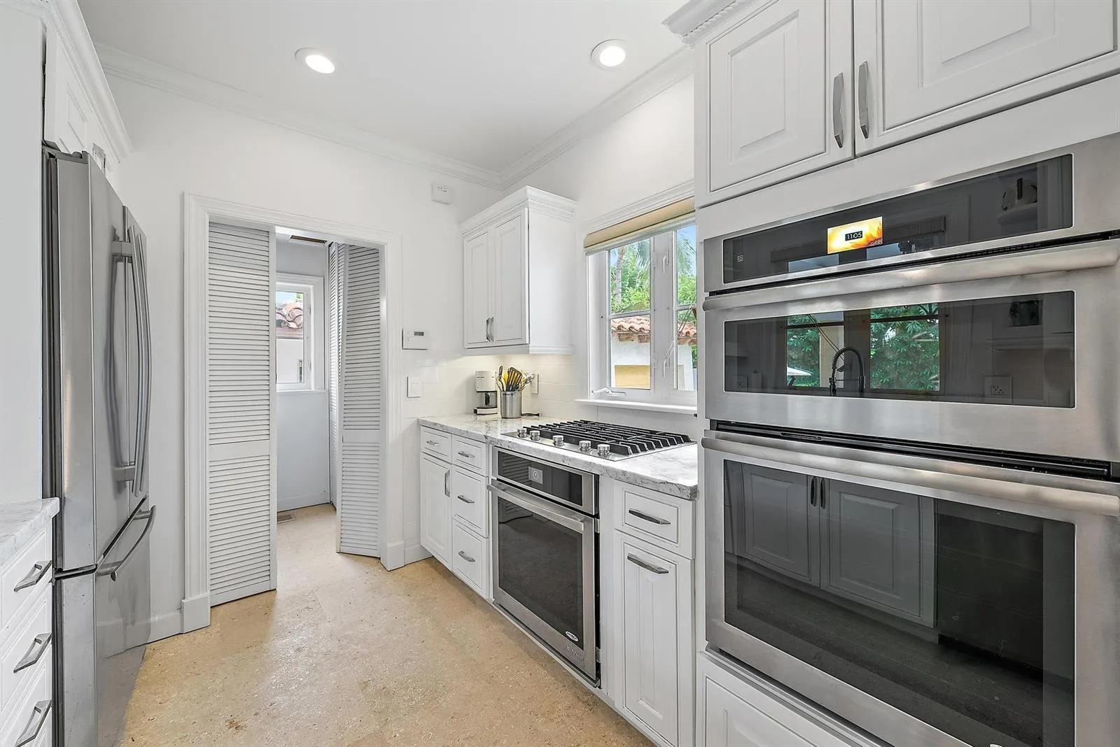 325 Seaspray Avenue, Palm Beach, FL 33480 photo 6