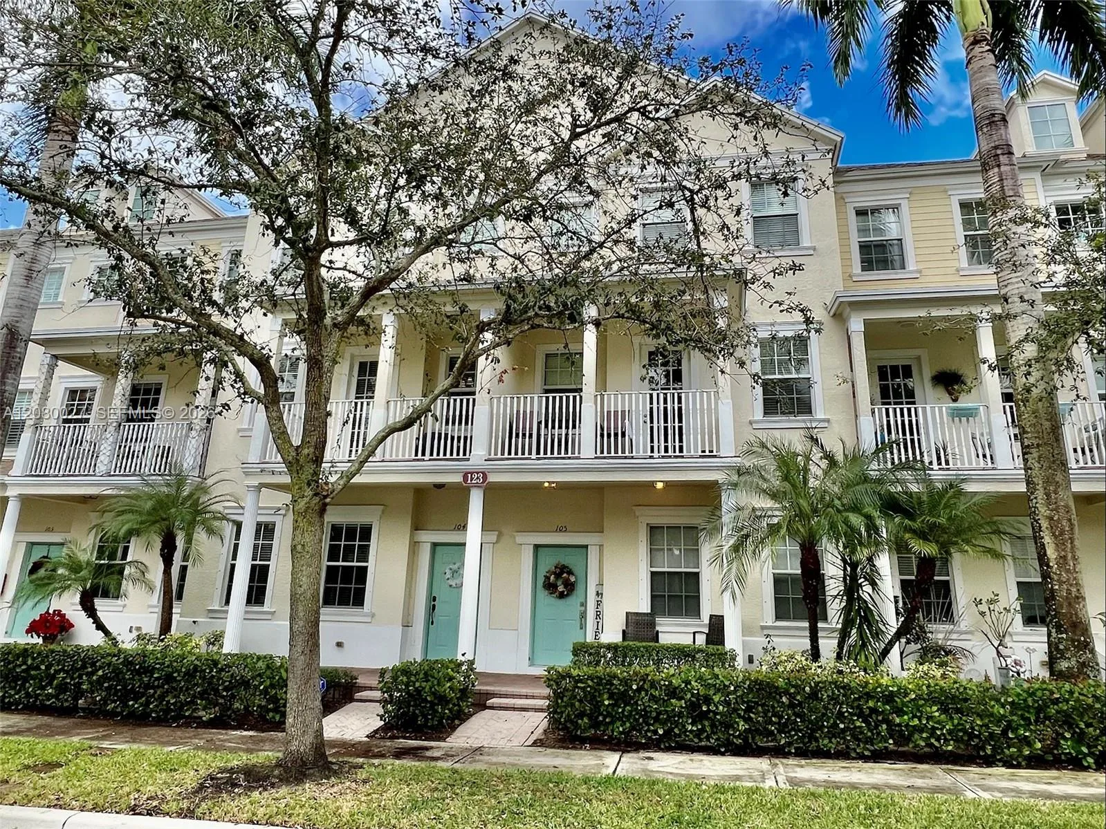 123 E Royal Palm Cir # 105, Jupiter, FL 33458