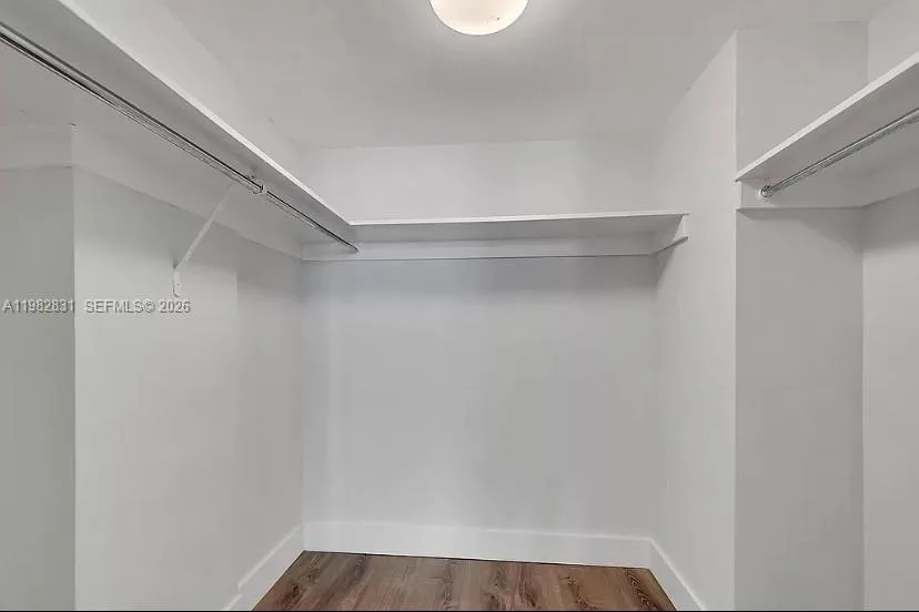 5401 Collins Ave # 411, Miami Beach, FL 33140 photo 5