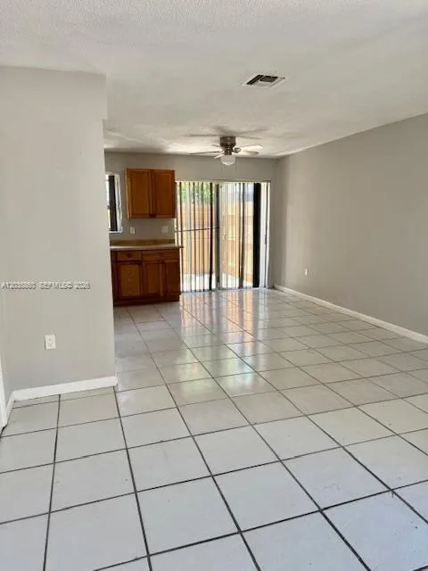 927 NW 7th Ct # 2, Miami, FL 33136 photo 4