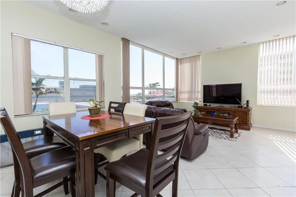 326 Harrison Street # 302a, Hollywood, FL 33019 — zdjęcie 2