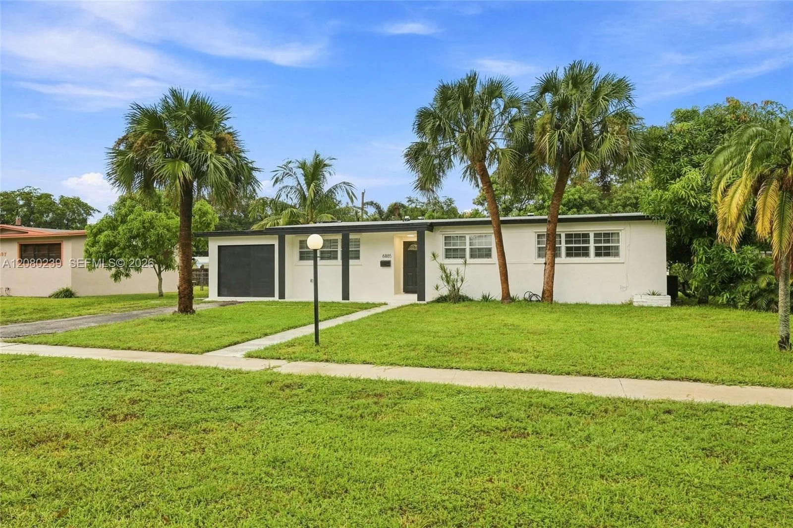 6885 NW 14th Ct, Plantation, FL 33313 photo 2