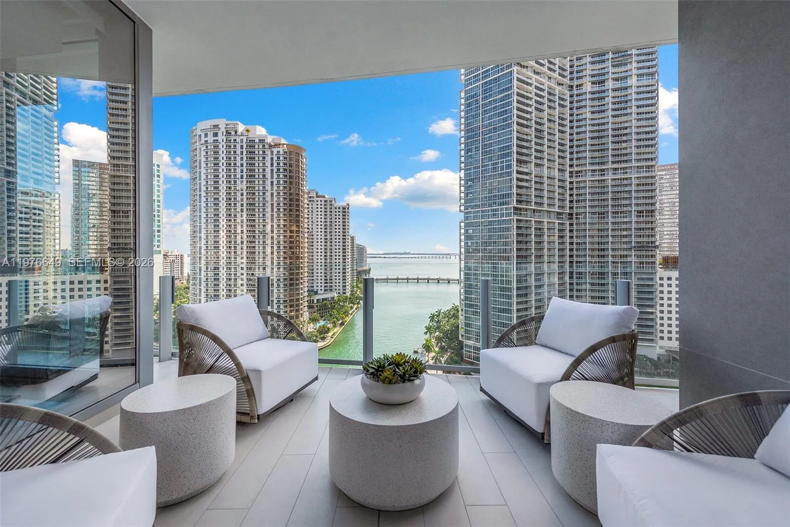 300 Biscayne Blvd Way # 1605, Miami, FL 33131