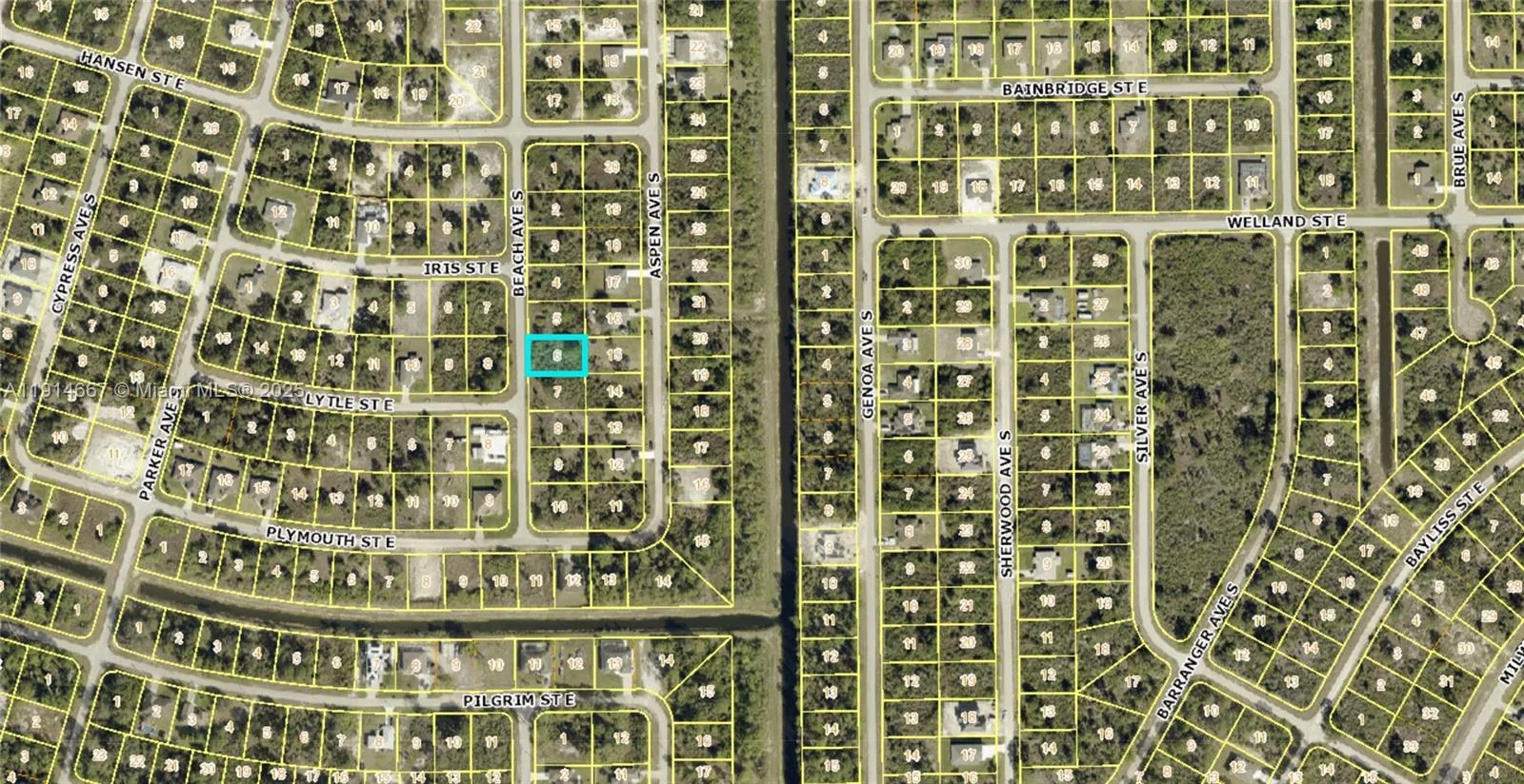 551 Beach Avenue, Lehigh Acres, FL 33974 photo 2