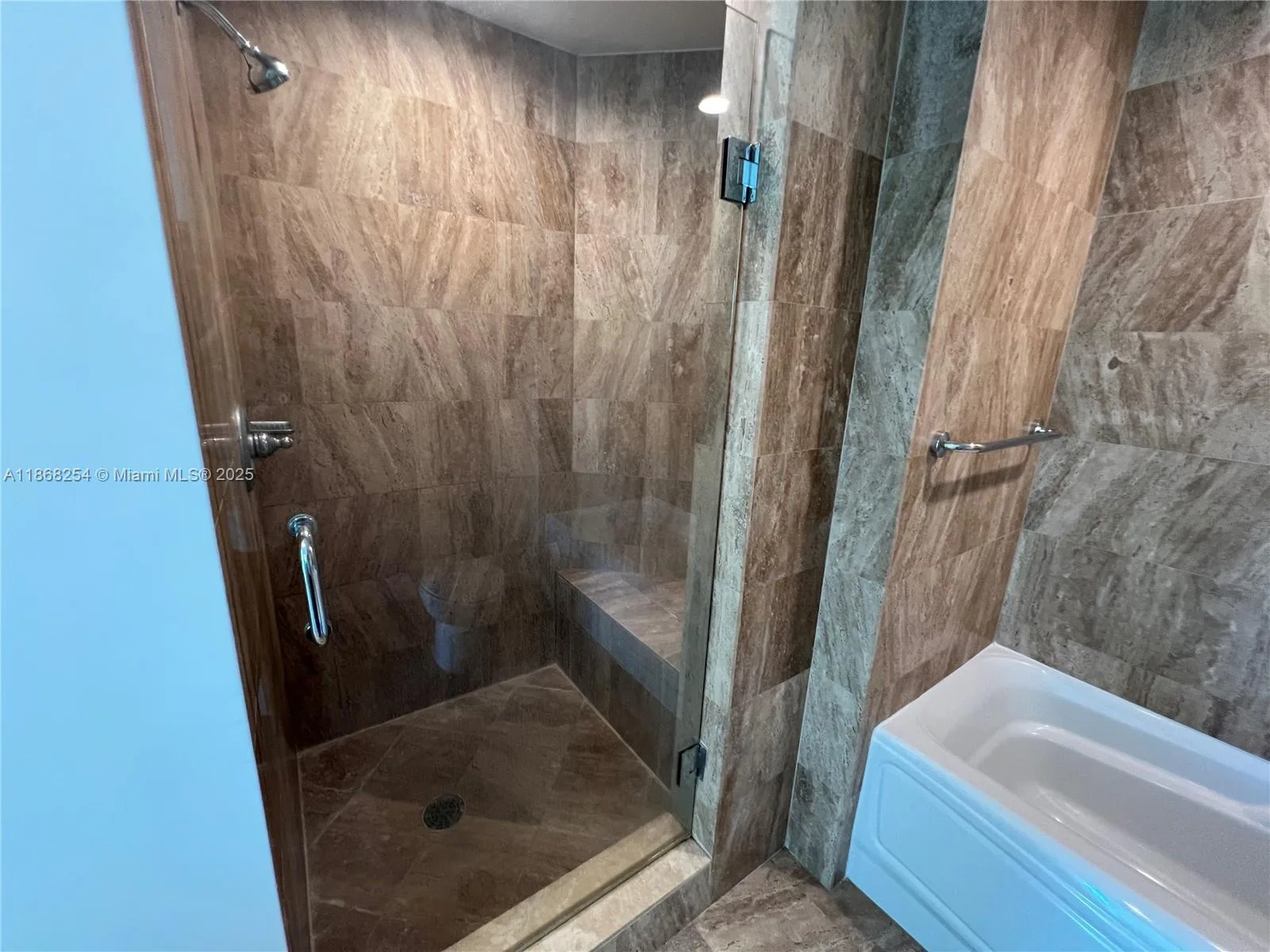 300 S Biscayne Blvd # 3710, Miami, FL 33131 photo 10