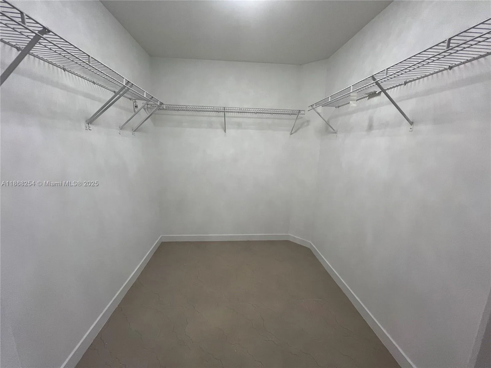 300 S Biscayne Blvd # 3710, Miami, FL 33131 photo 11