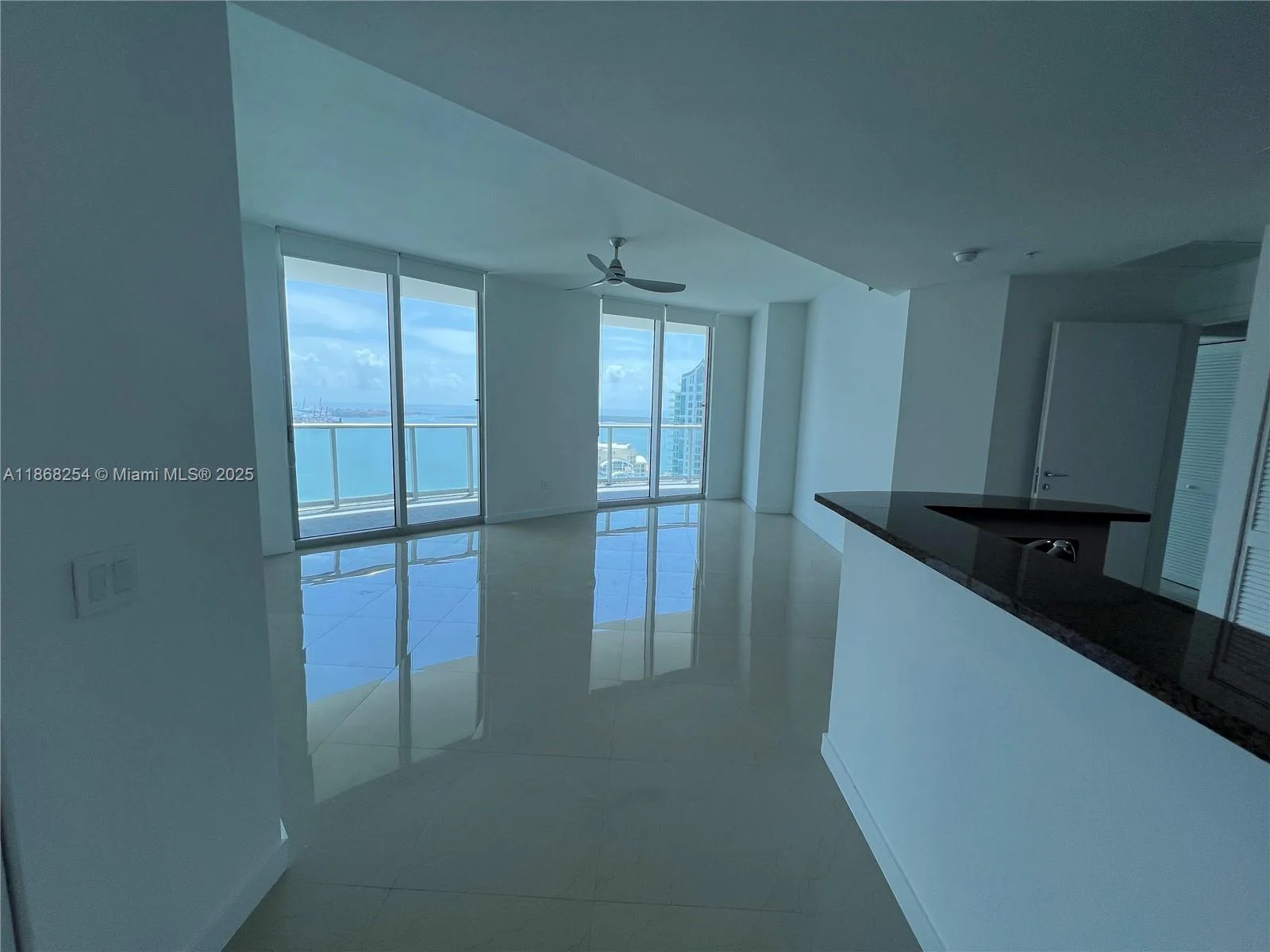 300 S Biscayne Blvd # 3710, Miami, FL 33131 photo 2