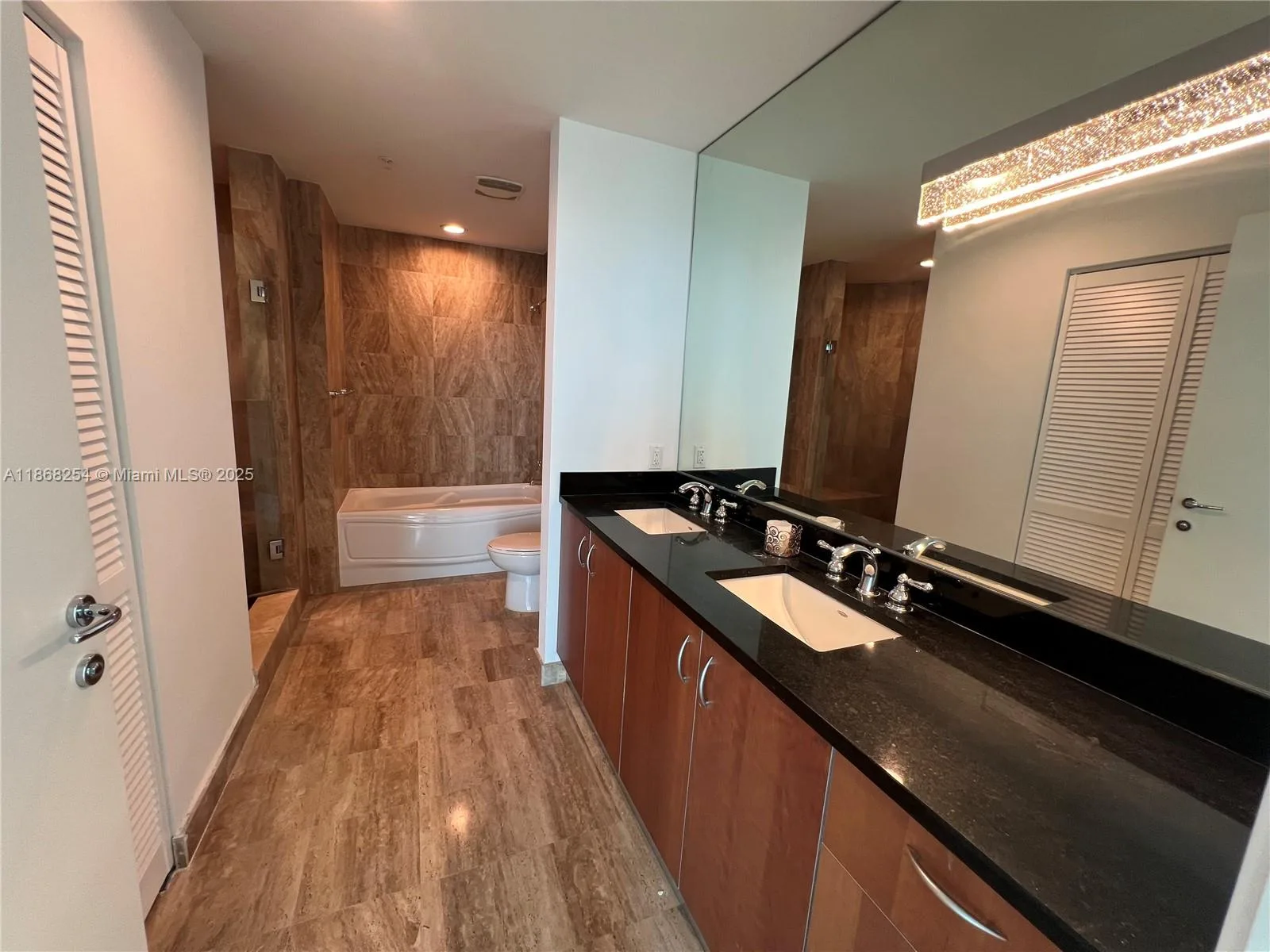 300 S Biscayne Blvd # 3710, Miami, FL 33131 photo 9
