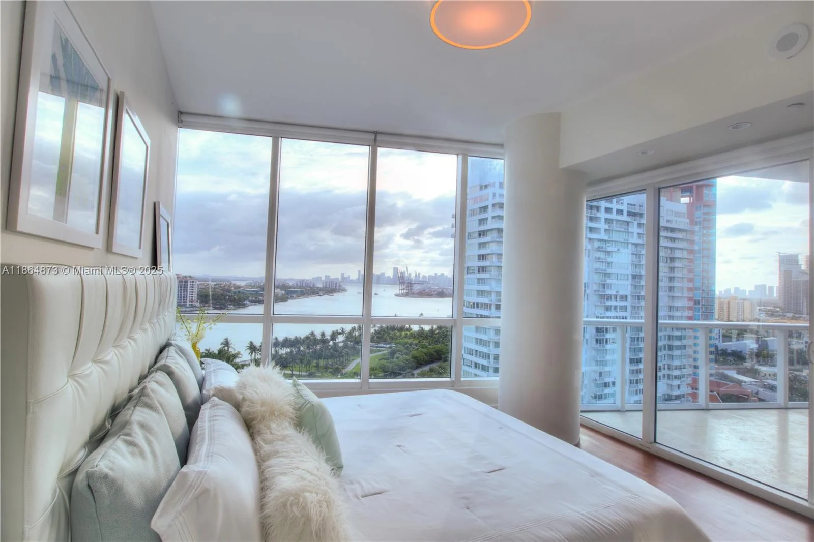 100 S Pointe Dr # 1501, Miami Beach, FL 33139 photo 10
