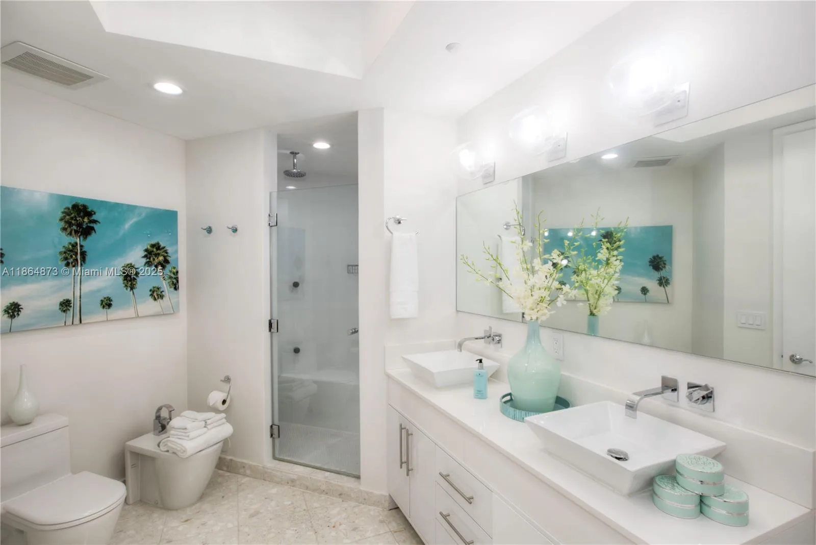 100 S Pointe Dr # 1501, Miami Beach, FL 33139 photo 12
