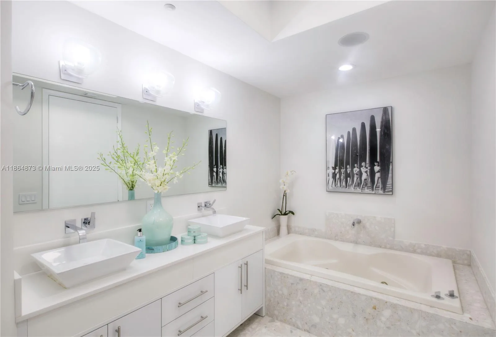 100 S Pointe Dr # 1501, Miami Beach, FL 33139 photo 13