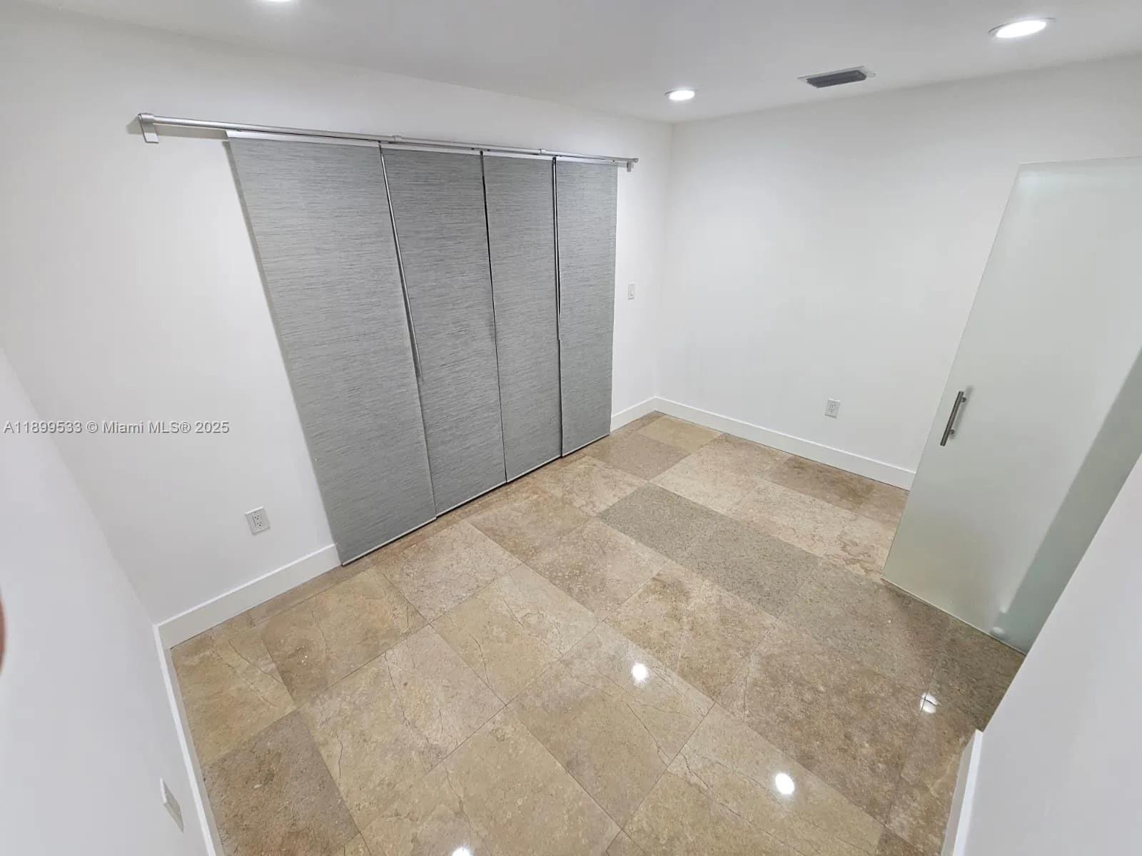 5754 NW 98th Ave, Doral, FL 33178 photo 11