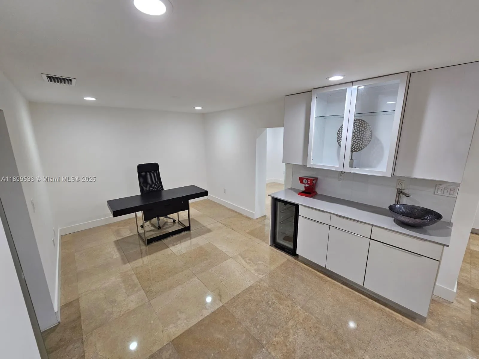 5754 NW 98th Ave, Doral, FL 33178 photo 8