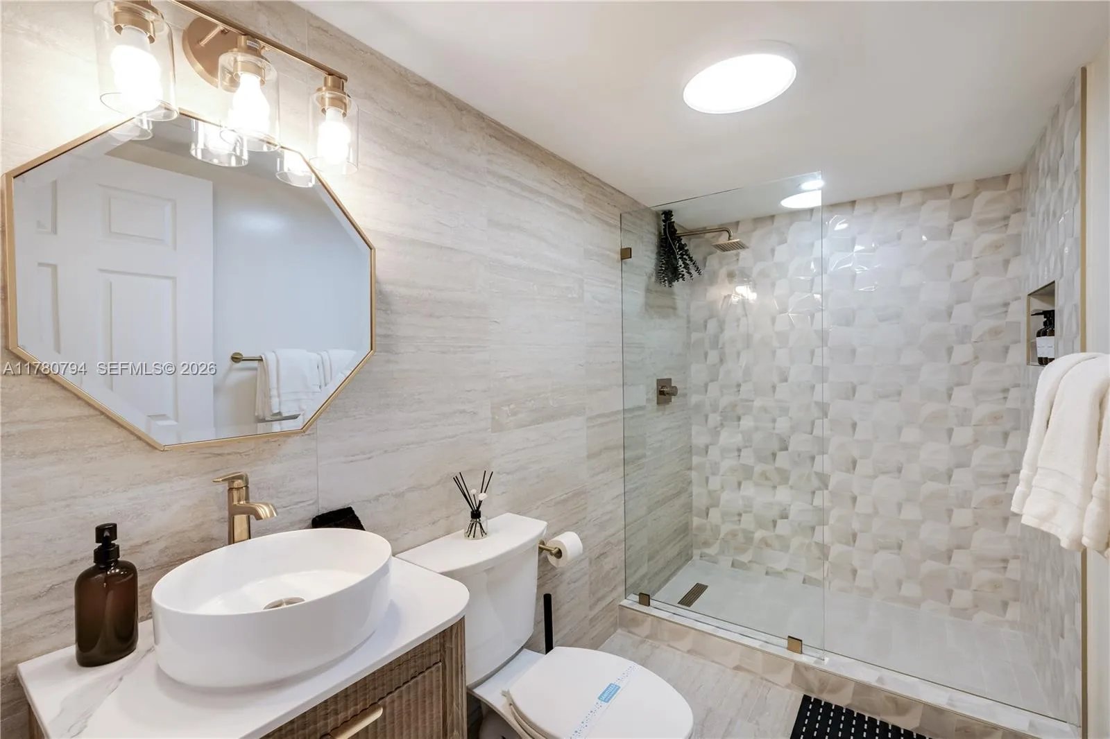 2951 S Bayshore Dr # 815, Miami, FL 33133 photo 12
