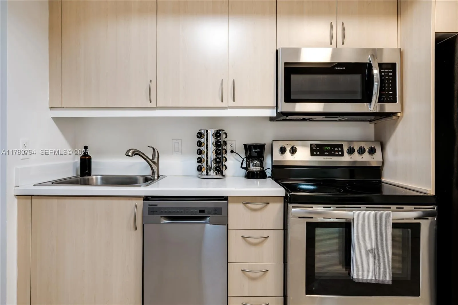 2951 S Bayshore Dr # 815, Miami, FL 33133 photo 3
