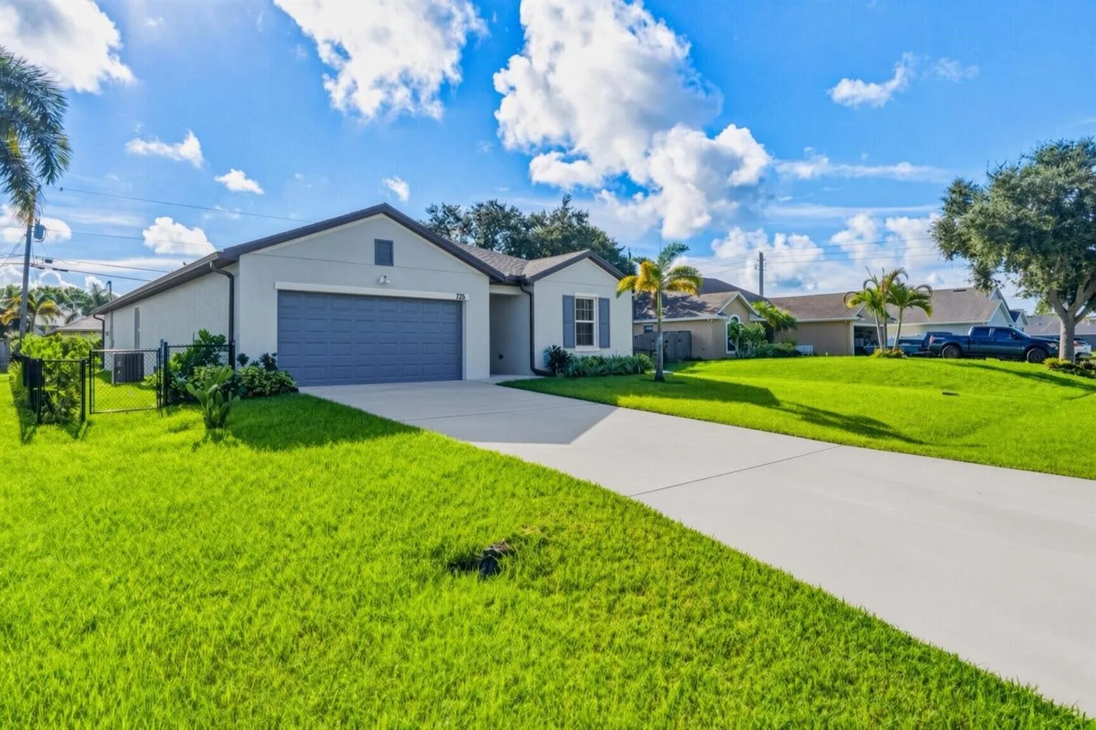 226 SW MILBURN Circle, Port St. Lucie, FL 34953