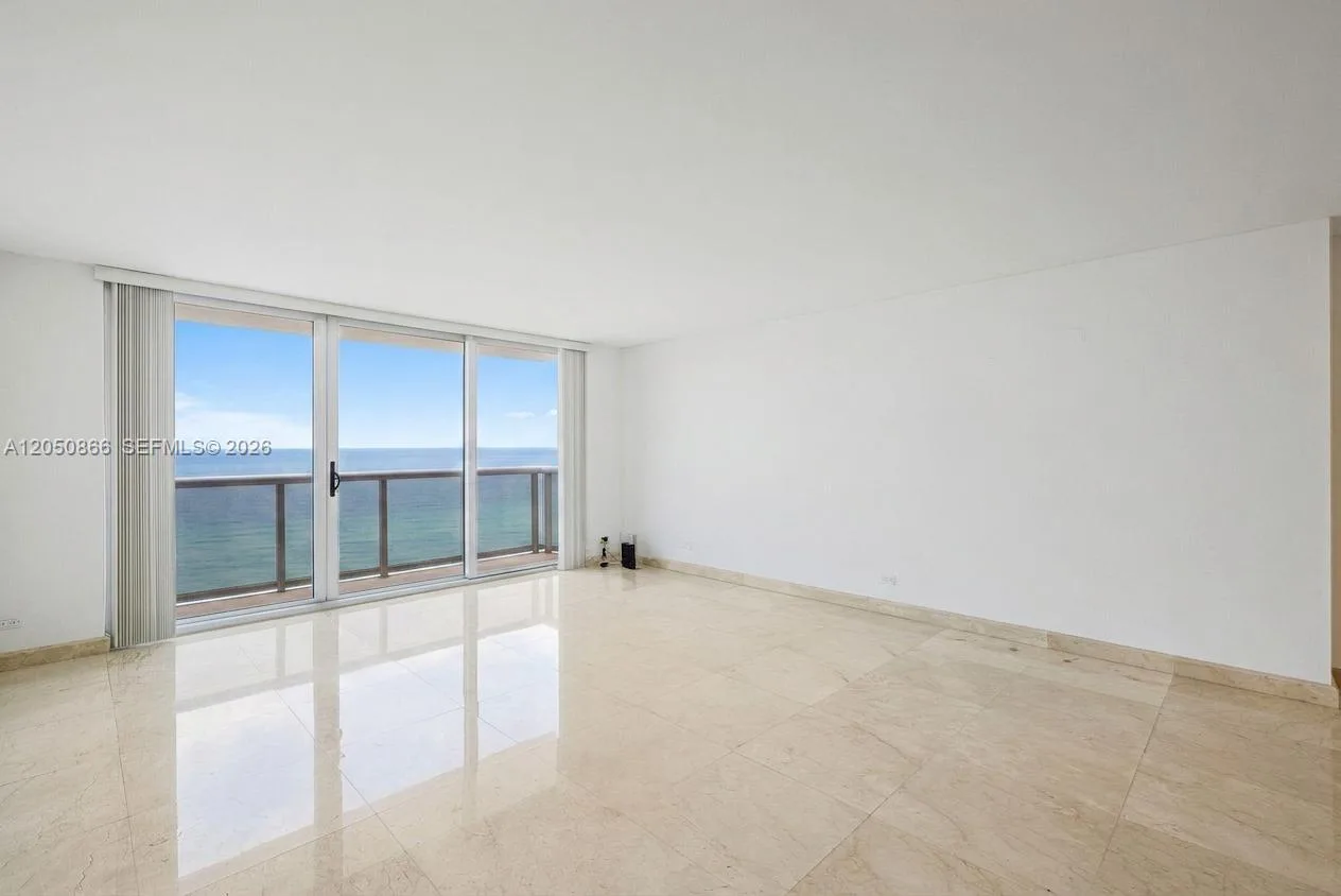 6039 Collins Ave # 517, Miami Beach, FL 33140