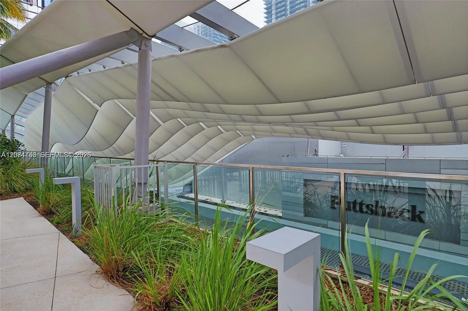 68 SE 6th St # 1008, Miami, FL 33131 photo 9