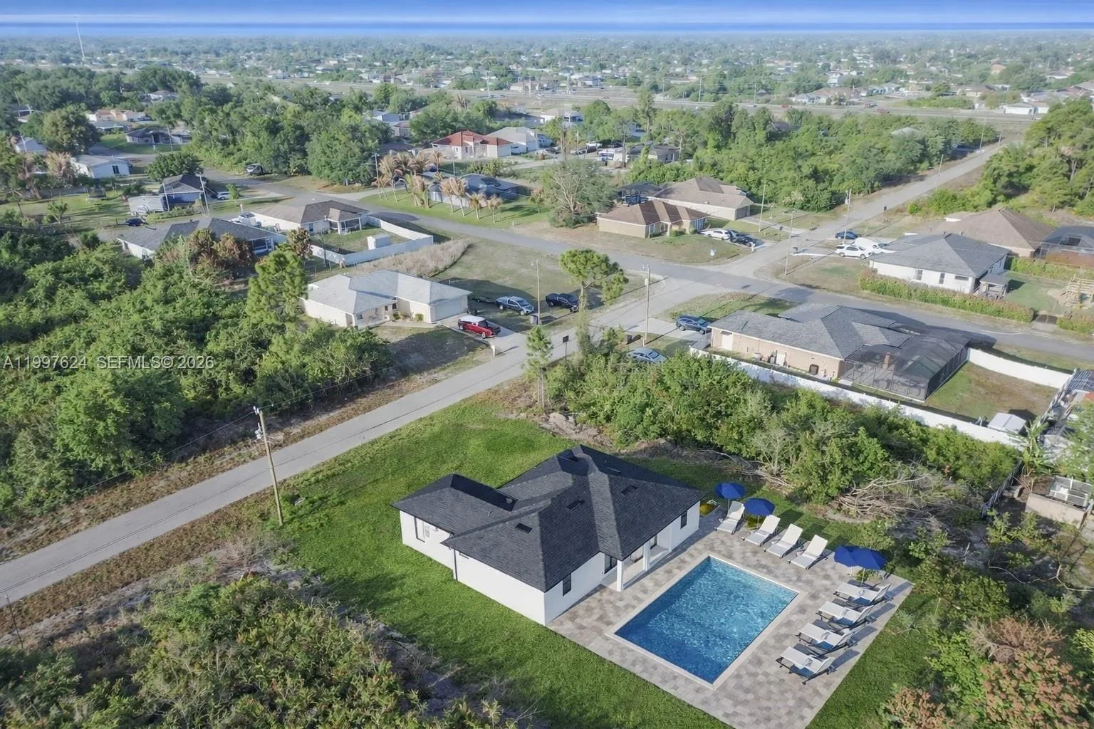 2924 5TH ST SW, Lehigh Acres, FL 33976