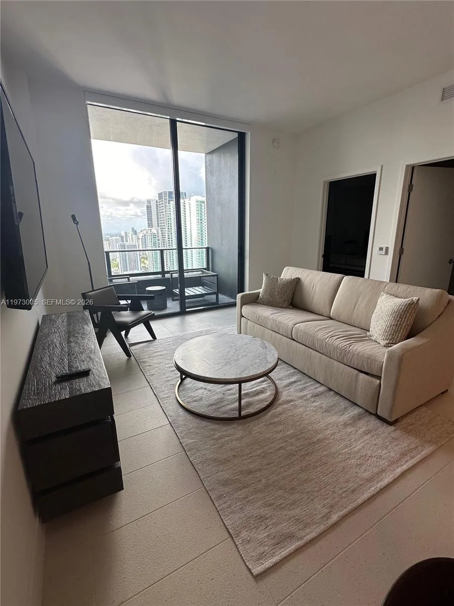159 NE 6th St # 4811, Miami, FL 33132