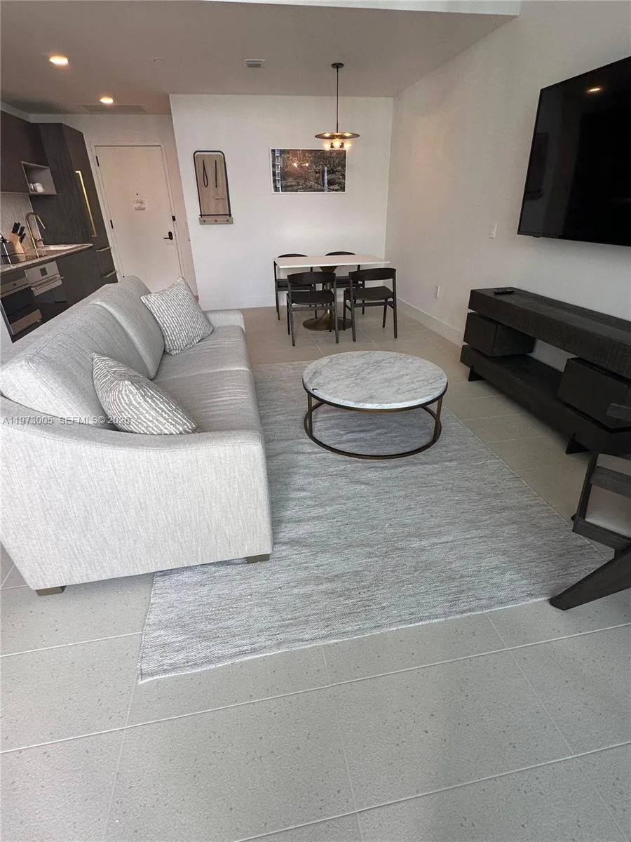 159 NE 6th St # 4811, Miami, FL 33132 — zdjęcie 5