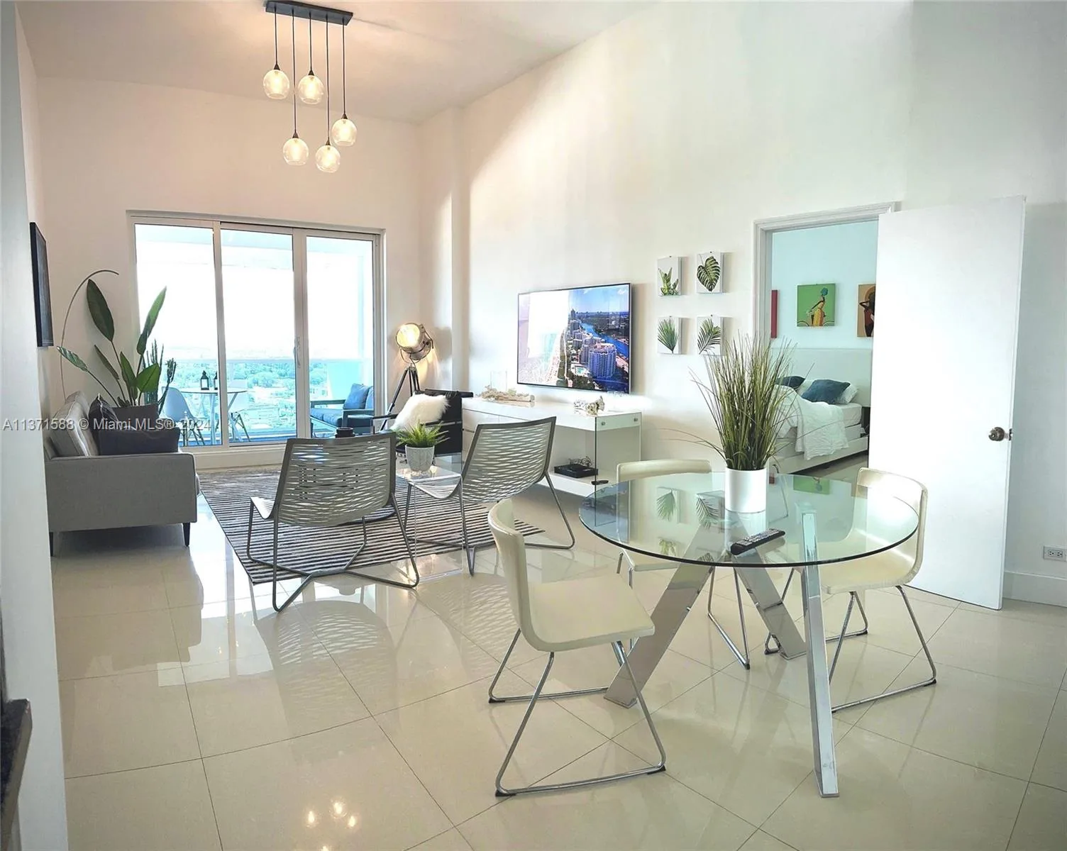 2301 Collins Ave # 1626, Miami Beach, FL 33139