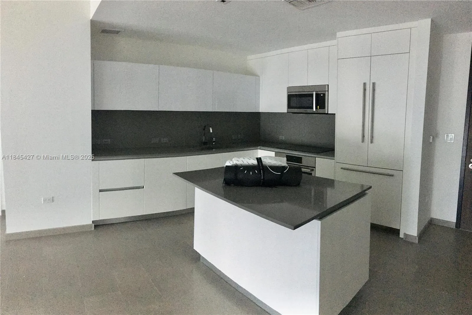 88 SW 7th St # 2305, Miami, FL 33130
