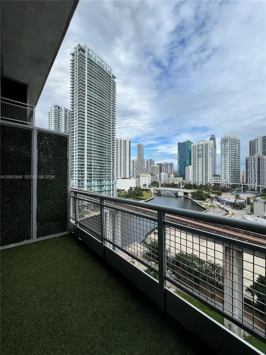 690 SW 1st Ct # 1210, Miami, FL 33130