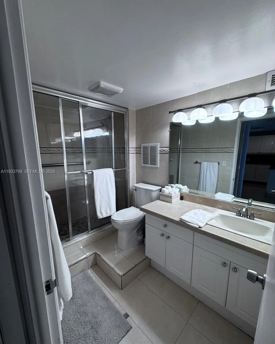 2301 Collins Ave # 1025, Miami Beach, FL 33139 photo 11