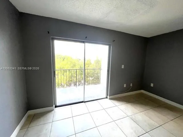 4400 W 16th Ave # 432, Hialeah, FL 33012 photo 2