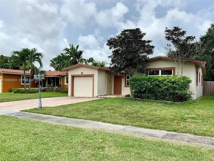 1905 N 47th Ave, Hollywood, FL 33021 photo 2
