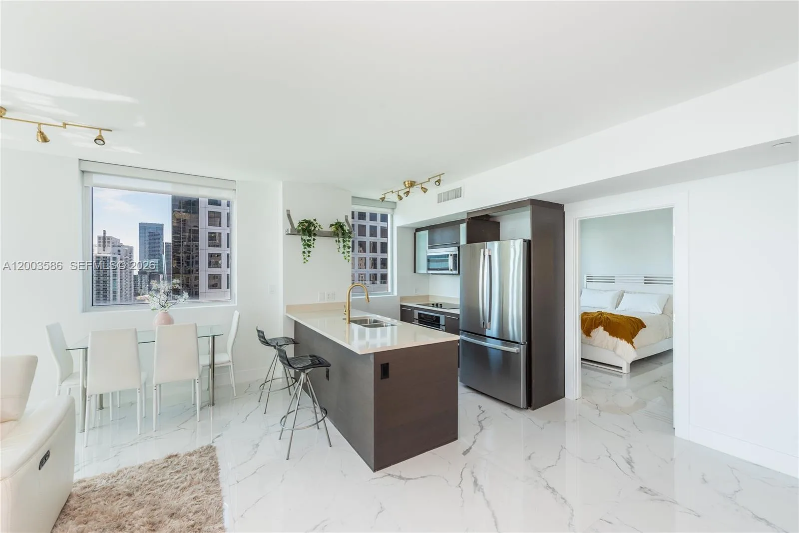 500 Brickell Ave # 3802, Miami, FL 33131 photo 10