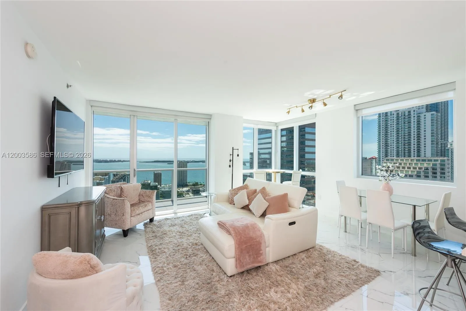 500 Brickell Ave # 3802, Miami, FL 33131 photo 6