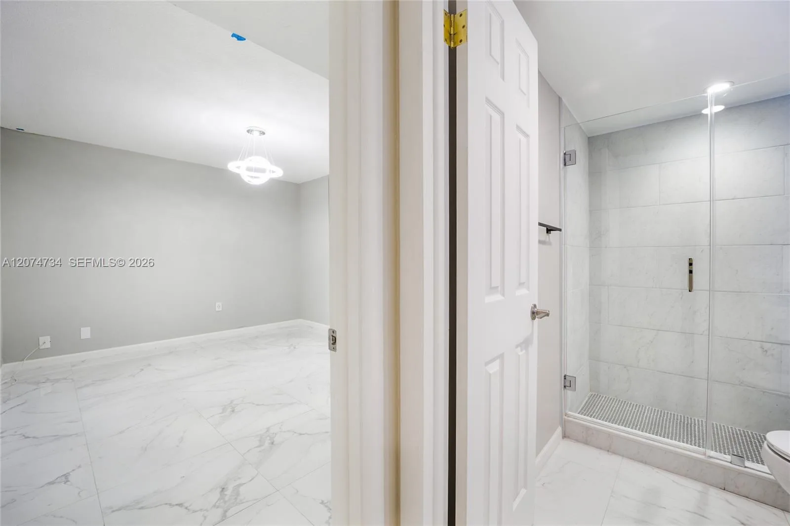 10000 NW 80th Ct # 2102, Hialeah Gardens, FL 33016 photo 3