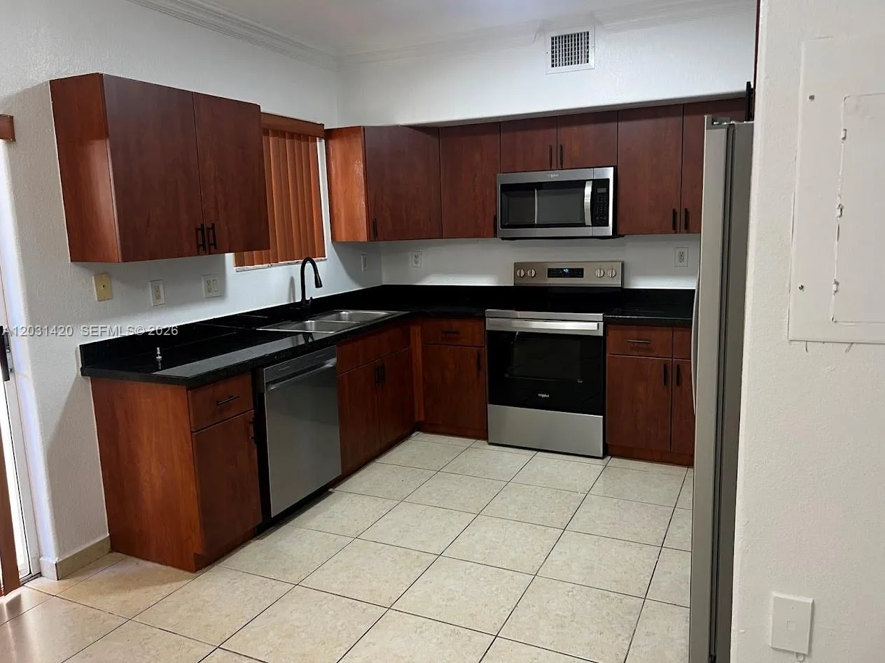 7281 NW 174th Ter # 103, Hialeah, FL 33015