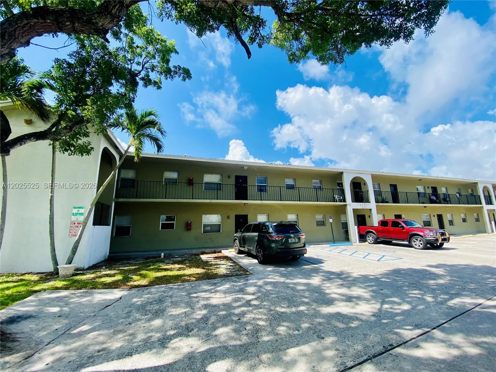 1702 S Dixie Hwy # 15, Lake Worth, FL 33460
