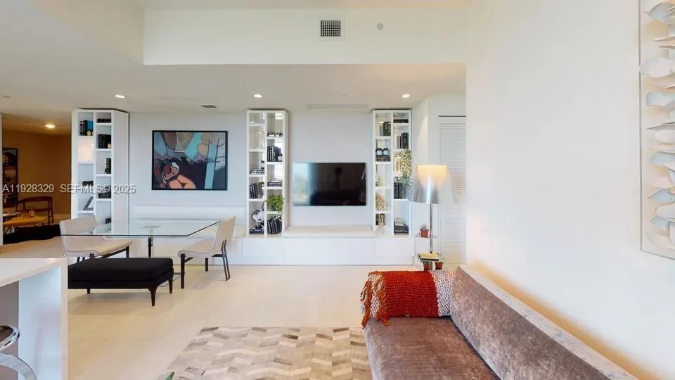 2000 Metropica Way # 1701, Sunrise, FL 33323