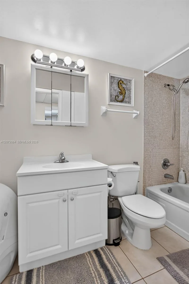 106 Royal Park Dr # 3D, Oakland Park, FL 33309 photo 13