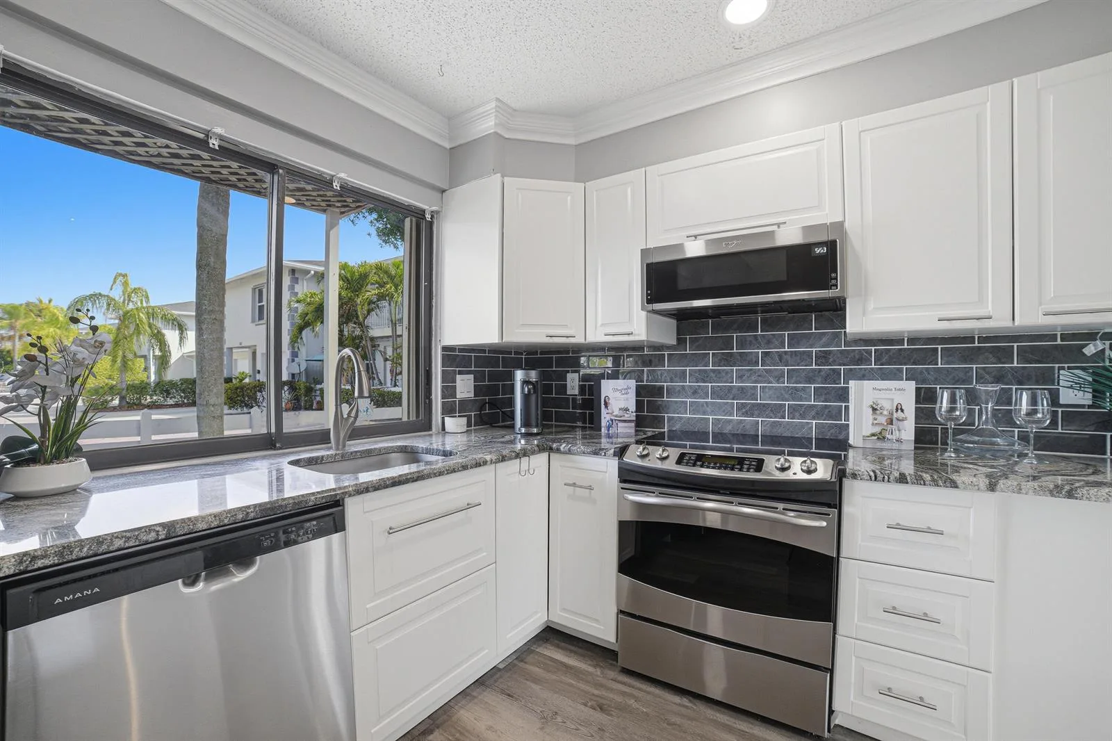 324 W PINE Street # 11, Lantana, FL 33462 photo 8