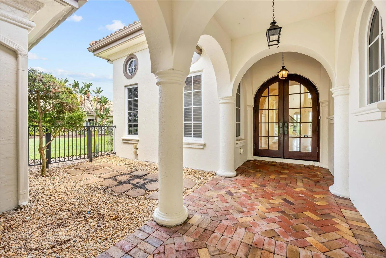 143 SE Bella Strano, Port St. Lucie, FL 34984 photo 2