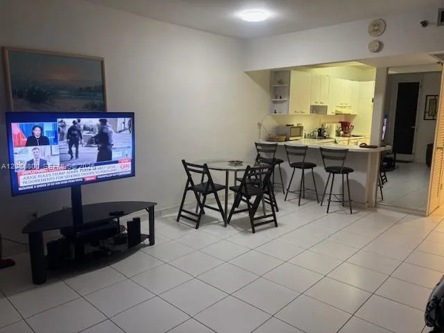 100 Lincoln Rd # 1030, Miami Beach, FL 33139 photo 4