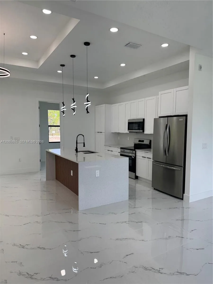 842 Nina Ave, Lehigh Acres, FL 33974