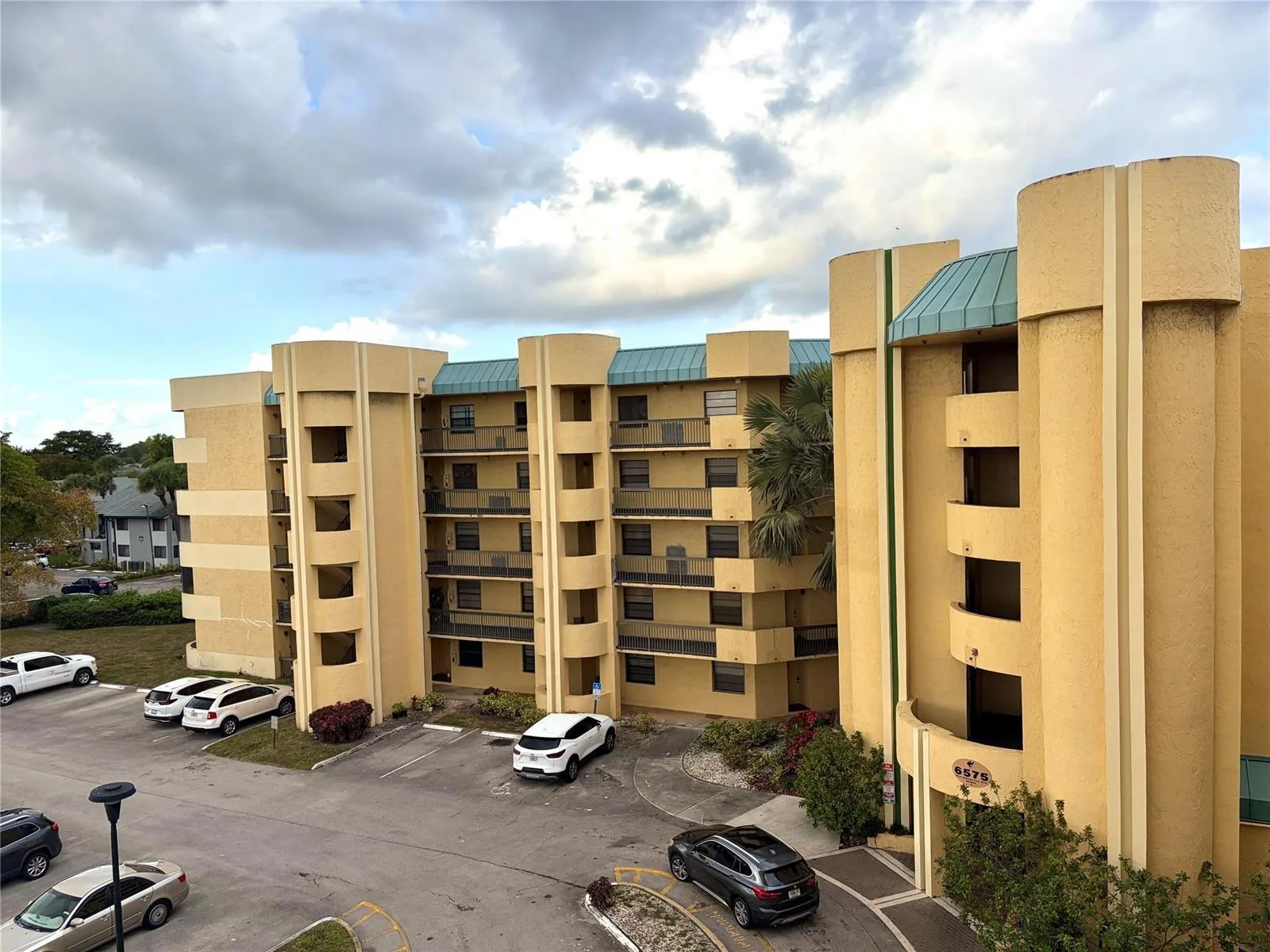 6575 W Oakland Park Boulevard # 202, Lauderhill, FL 33313