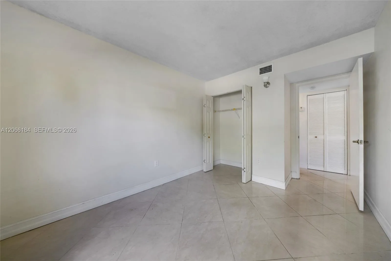 9405 Fontainebleau Blvd # 112, Miami, FL 33172 photo 12