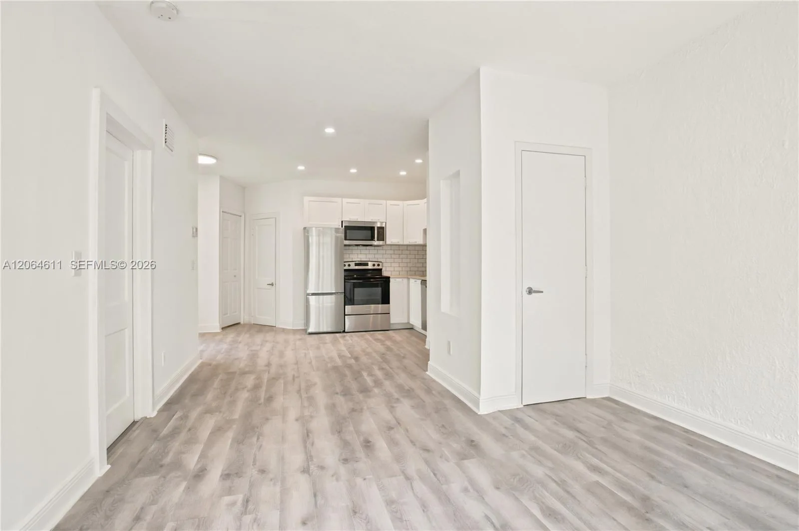 934 Michigan Ave # 209, Miami Beach, FL 33139 photo 3