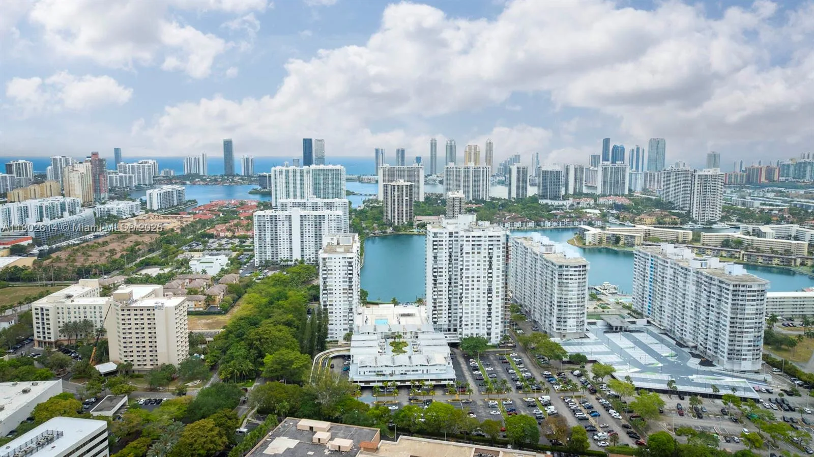 2750 NE 183rd St # 1409, Aventura, FL 33160