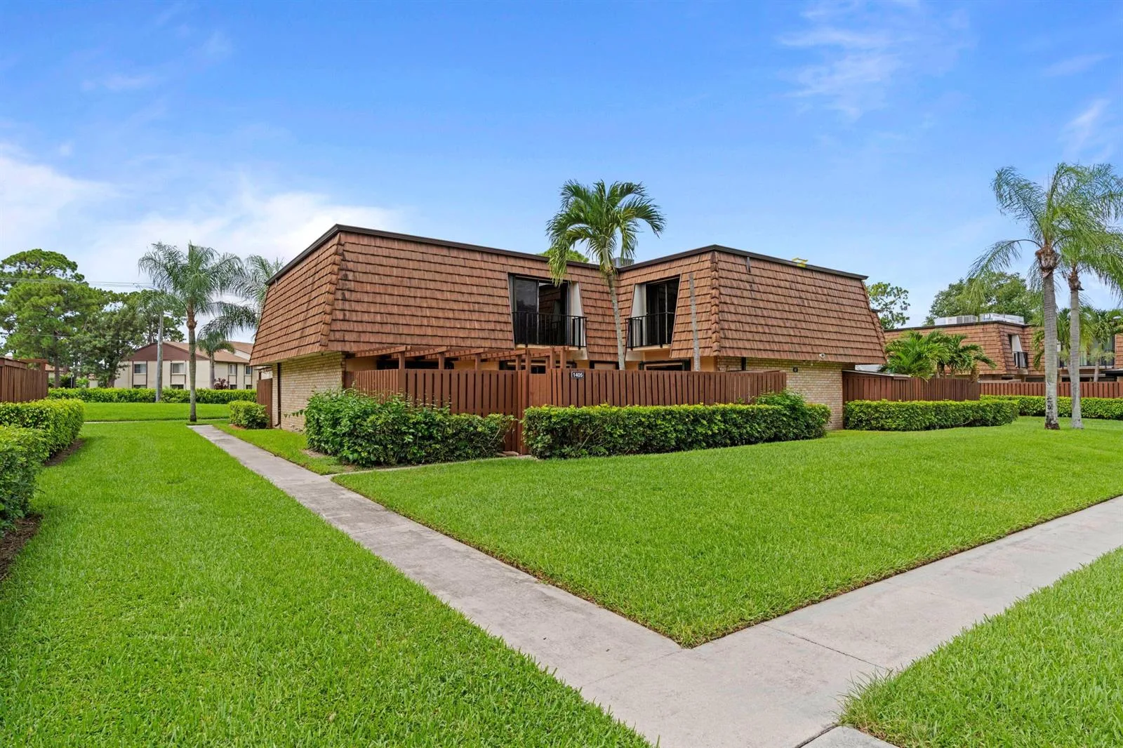 1405 14th Lane, FL 33463
