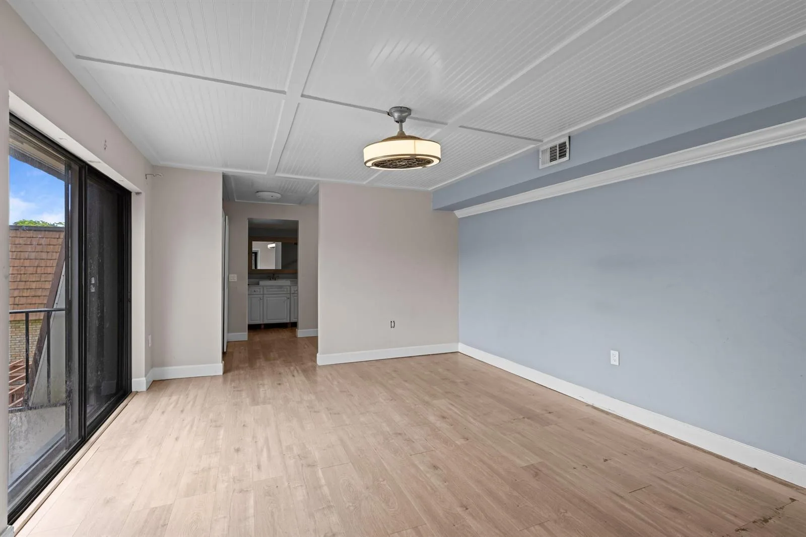 1405 14th Lane, FL 33463 photo 13